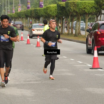 Runner Photo 5618771