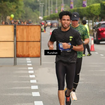 Runner Photo 5618849