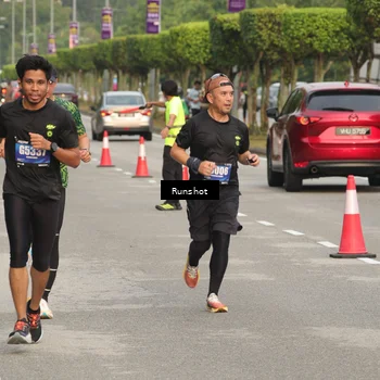 Runner Photo 5618857
