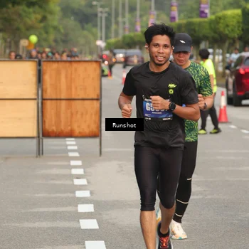 Runner Photo 5618868
