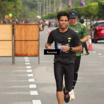 Runner Photo 5619058