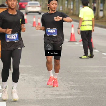 Runner Photo 5619106