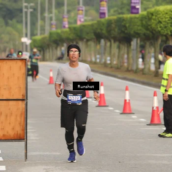 Runner Photo 5619358