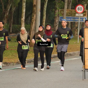 Runner Photo 5619478