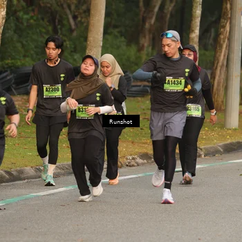 Runner Photo 5619602
