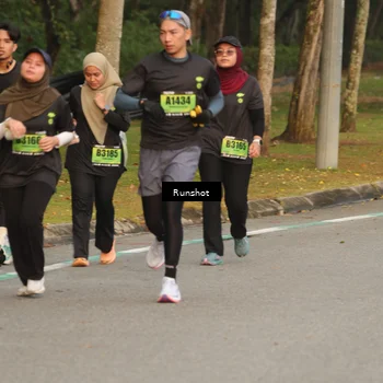 Runner Photo 5619624