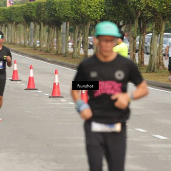 Runner Photo 5619714