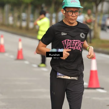 Runner Photo 5619741
