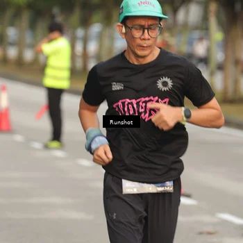Runner Photo 5619753
