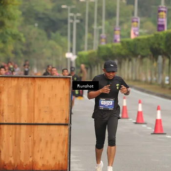 Runner Photo 5619885