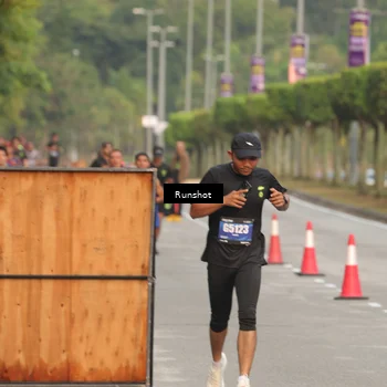 Runner Photo 5619886
