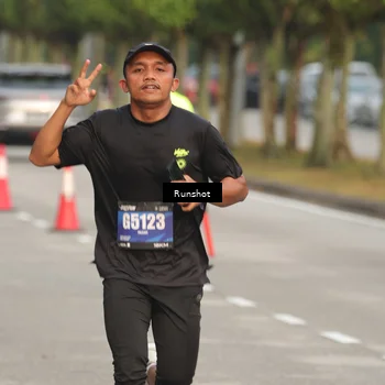 Runner Photo 5619945