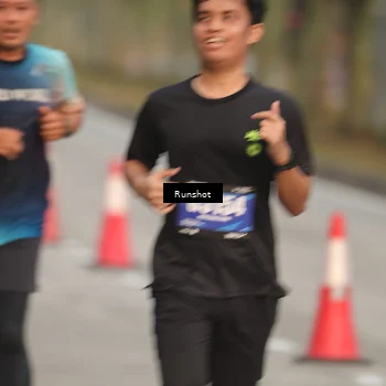 Runner Photo 5620100