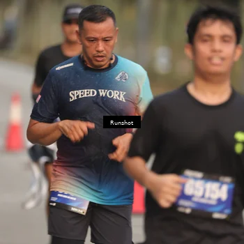 Runner Photo 5620171