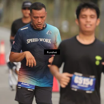 Runner Photo 5620172