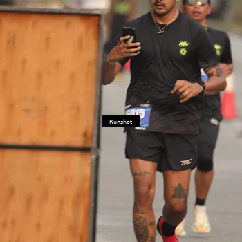 Runner Photo 5620259