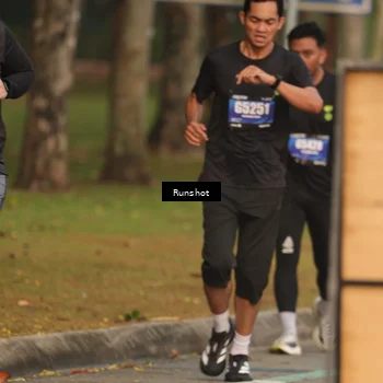 Runner Photo 5620471
