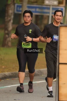 Runner Photo 5620543
