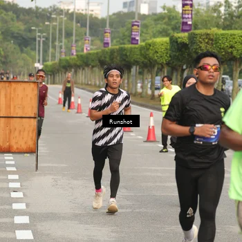 Runner Photo 5620580