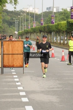 Runner Photo 5620614