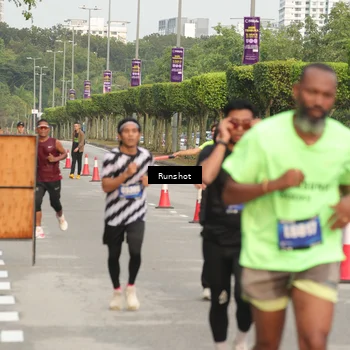 Runner Photo 5620615
