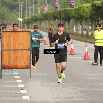 Runner Photo 5620617