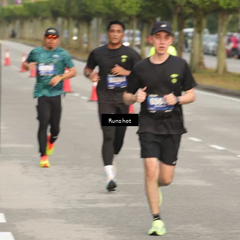 Runner Photo 5620640
