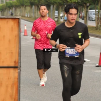 Runner Photo 5620680