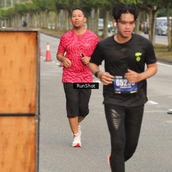 Runner Photo 5620682