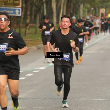 Runner Photo 5620728