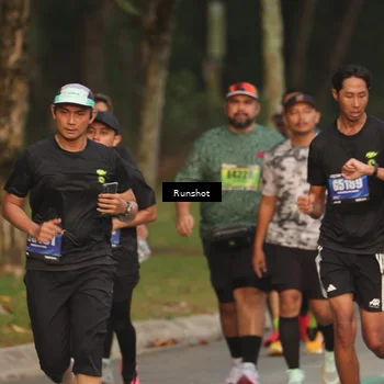 Runner Photo 5620853