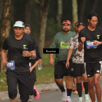 Runner Photo 5620858