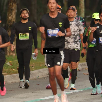 Runner Photo 5620875