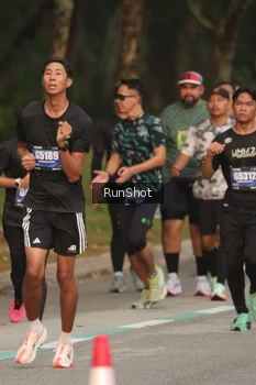 Runner Photo 5620912