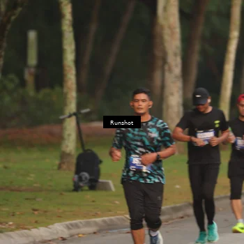 Runner Photo 5621000
