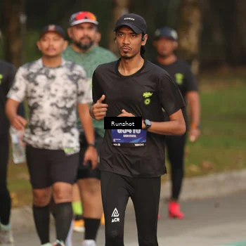 Runner Photo 5621003