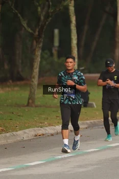 Runner Photo 5621027