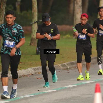 Runner Photo 5621043