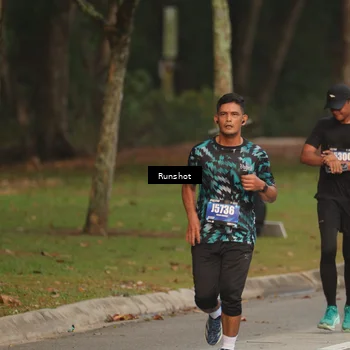Runner Photo 5621057