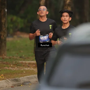 Runner Photo 5621172