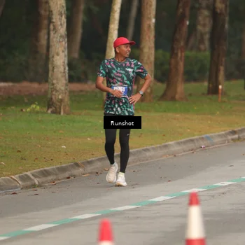 Runner Photo 5621265