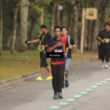Runner Photo 5621316
