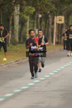 Runner Photo 5621334