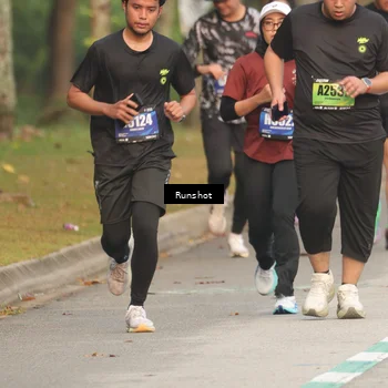 Runner Photo 5621386