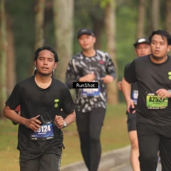 Runner Photo 5621458