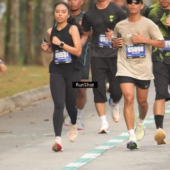 Runner Photo 5621537