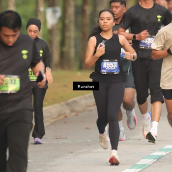 Runner Photo 5621573