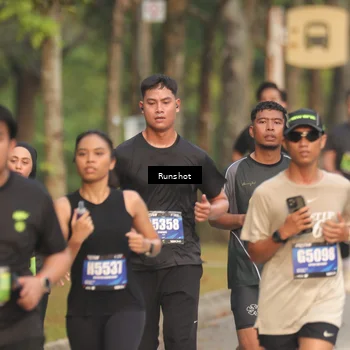 Runner Photo 5621606
