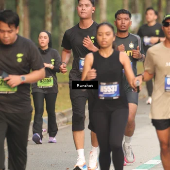 Runner Photo 5621667