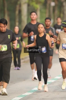 Runner Photo 5621690